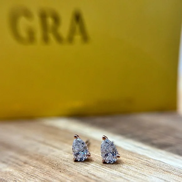 GRA Certified 1.5ct Pear‑Cut Moissanite Earrings | D Color | 925 Sterling Silver - Picture 3 of 11